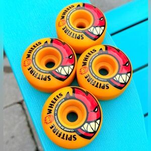 Spitfire Wheels Big Head Skateboard Wheels Classic 99 Urethane 63mm Custom Dyed